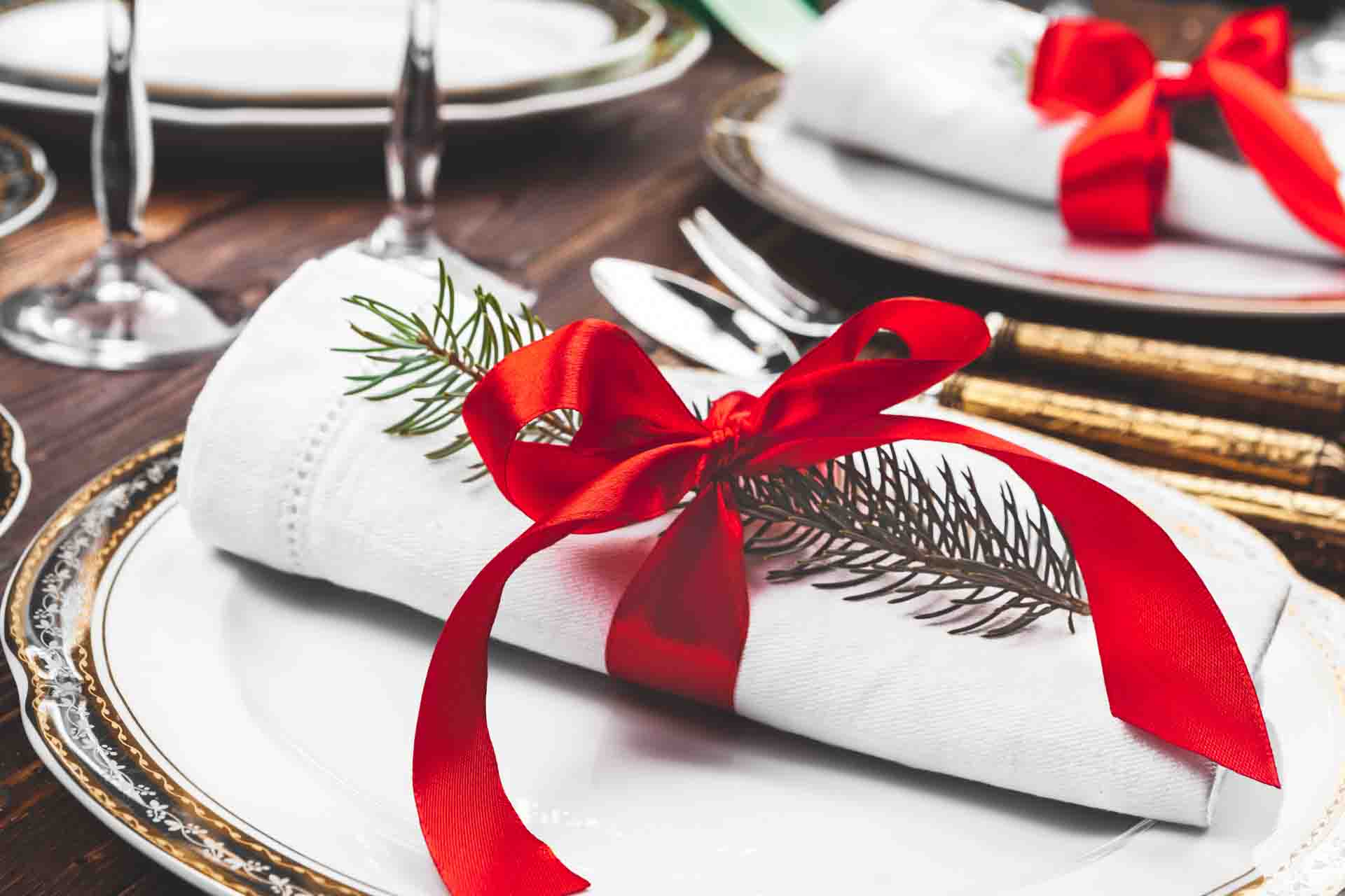 brown-wooden-table-with-beautiful-christmas-table-2021-09-20-16-14-32-utc